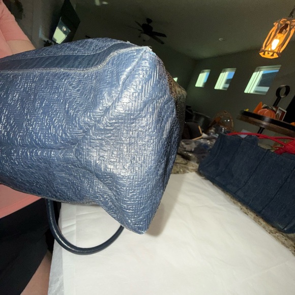 MCM Navy Blue Leather Tote - Picture 7 of 9